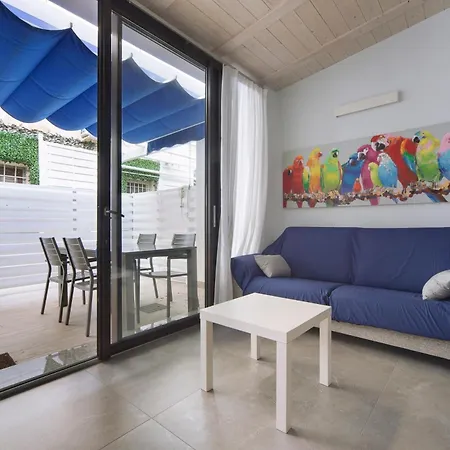 Tra Muretto E Budello Con Posto Auto Διαμέρισμα