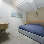 شقة Tra Muretto E Budello Con Posto Auto *