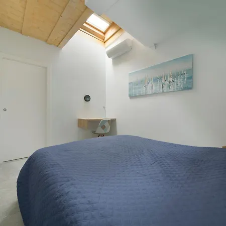 Tra Muretto E Budello Con Posto Auto Apartmán *