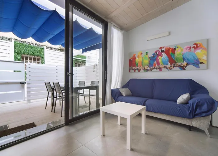 Tra Muretto E Budello Con Posto Auto Daire